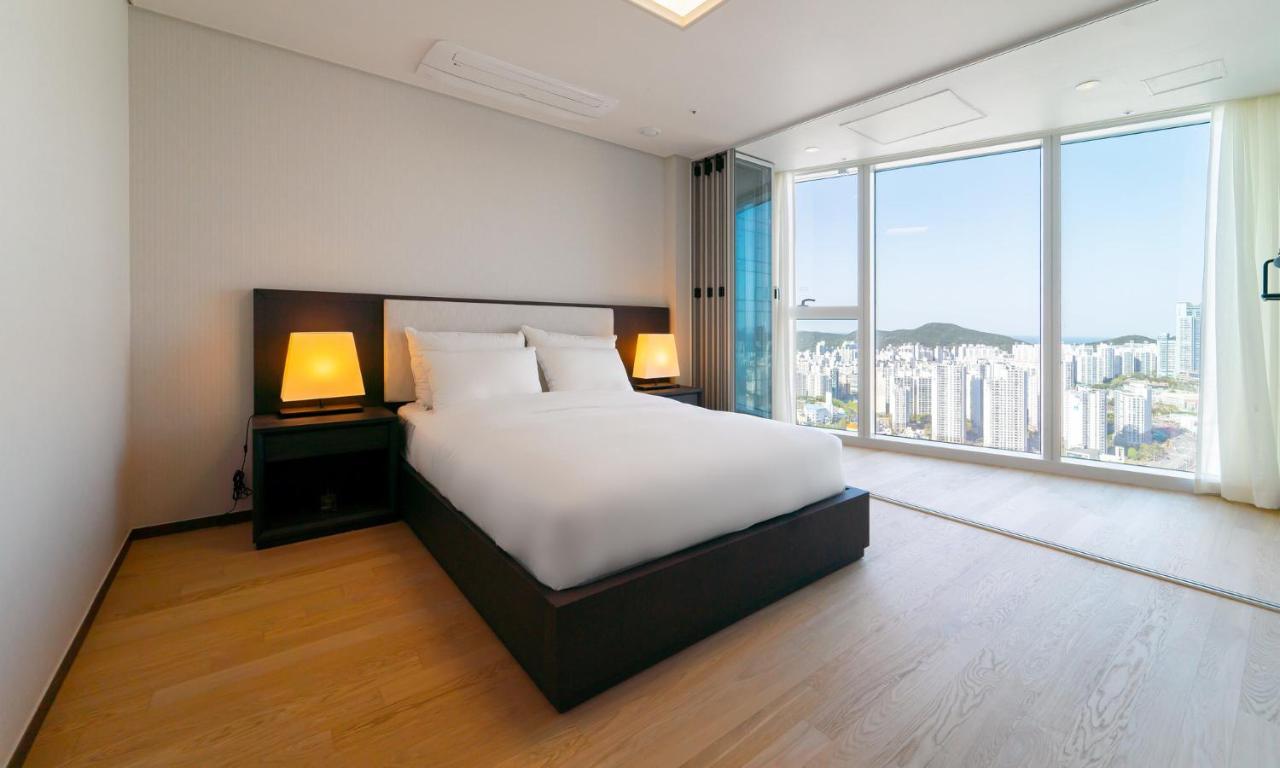 Grand Lct Residence Busan Esterno foto
